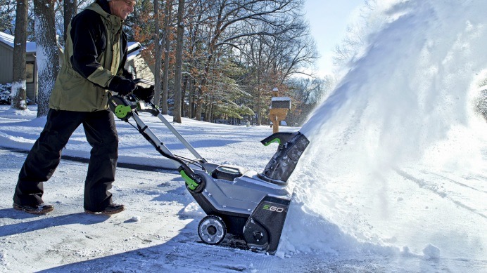 Can Battery Powered Snow Blower Models Do Medium To Heavy Jobs?